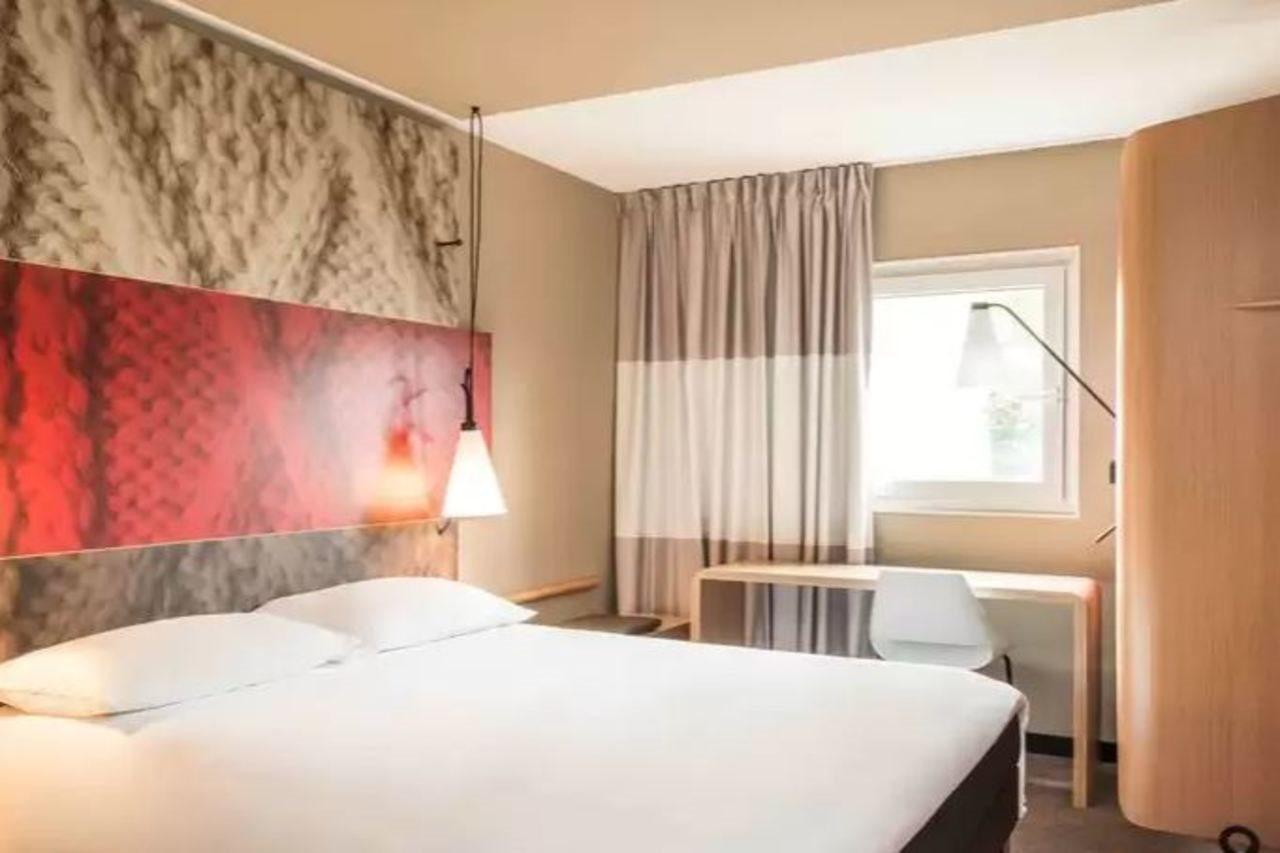 Ibis Paris Porte De Clichy Centre Kültér fotó